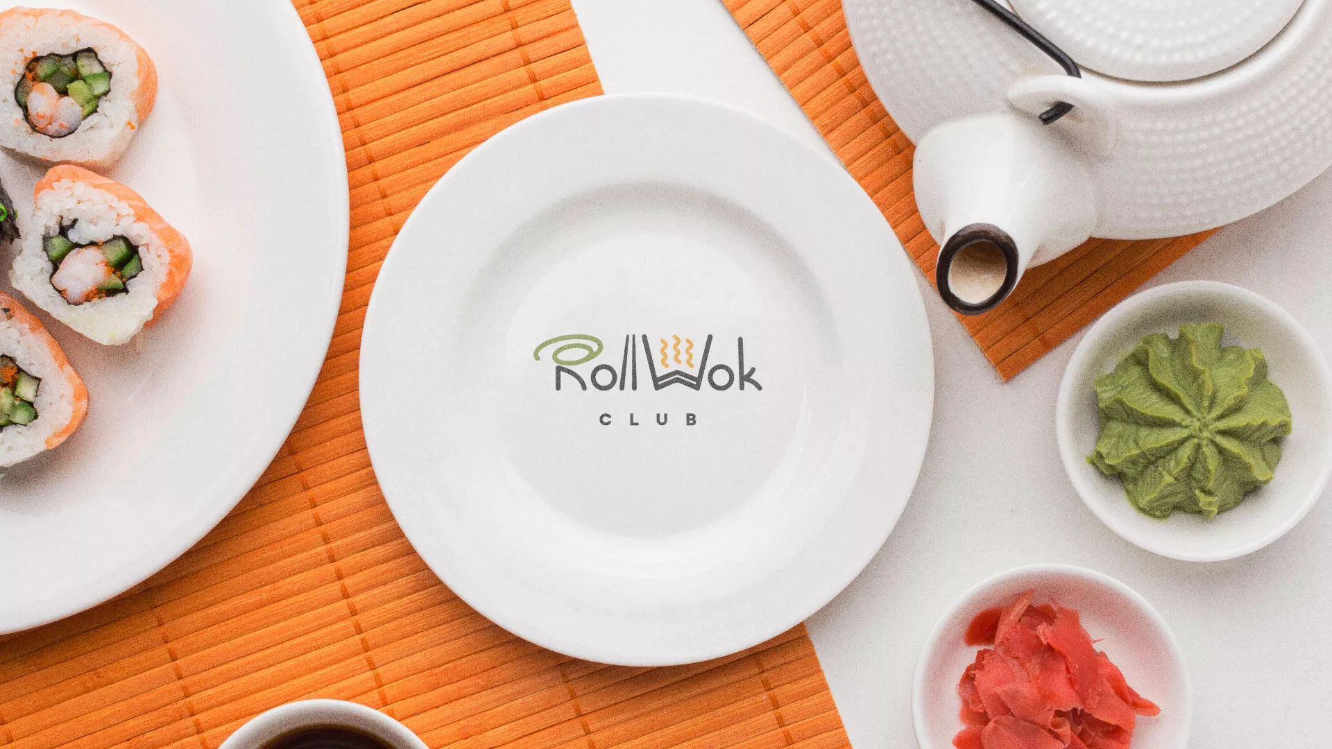 Разработка логотипа и фирменного стиля суши-бара «Roll Wok Club» в Лукоянове